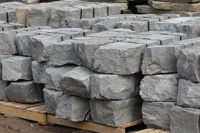 Cloud Gray Limestone Fingers