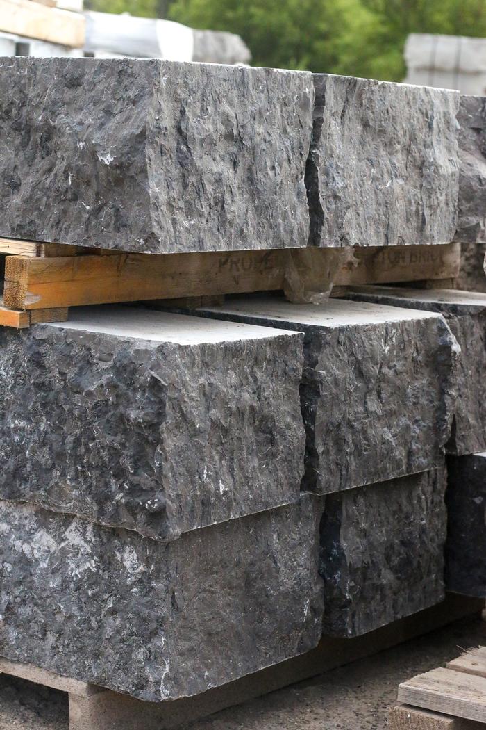 Keystone Gray Limestone Fingers