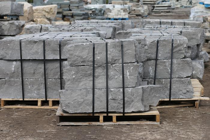 Cloud Gray Limestone Fingers