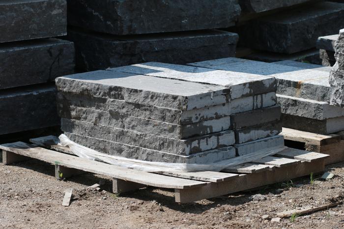 Keystone Gray Limestone Coping