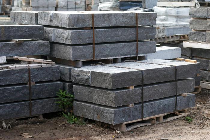 Keystone Gray Limestone Cut Step