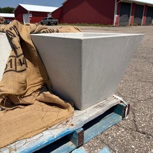 Eds Flare Planter